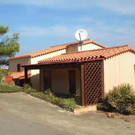 Sardamare Casa Vacanze Aparthotel *